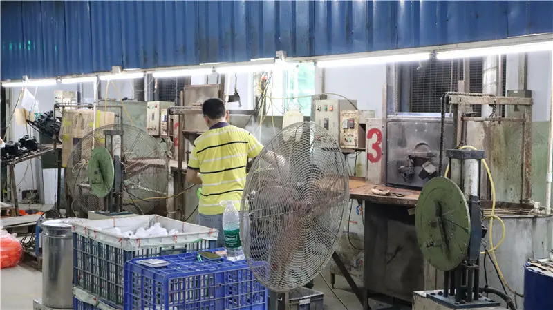 Doll Toy Factory (25)ibj